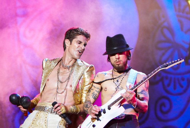 perry_farrell_and_dave_navarro_of_janes_addiction01_website_image_npuo_standard
